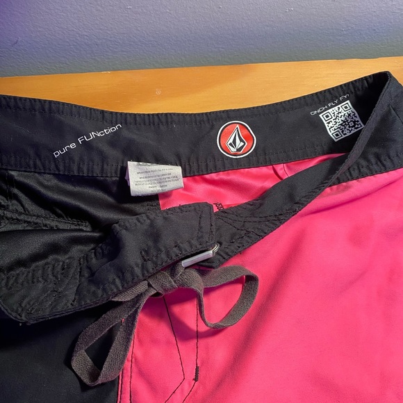 Volcom Pure FUNction Bathing Suit Size 29/18 - Picture 3 of 5